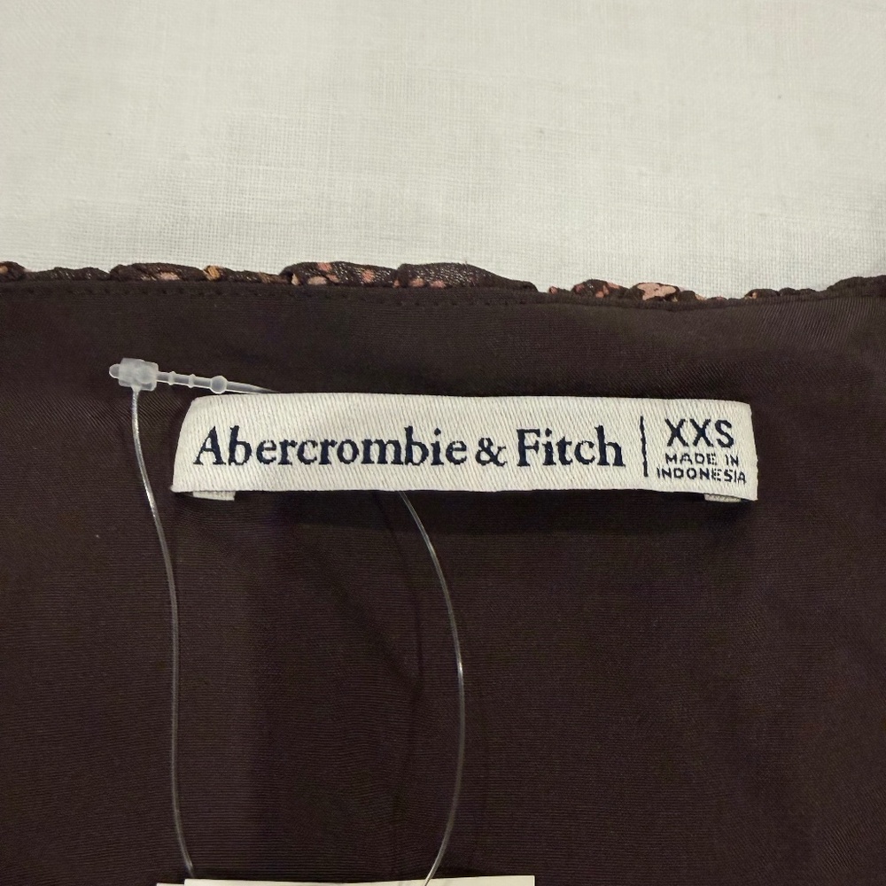 BNWT Abercrombie Long-Sleeve Plunge Wrap Mini Dress - Picture 4 of 12
